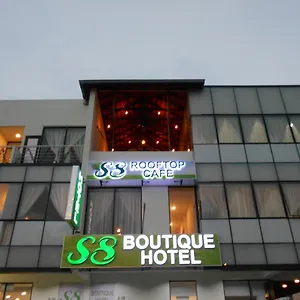 S8 Boutique Near Klia 1 & Klia 2 فندق