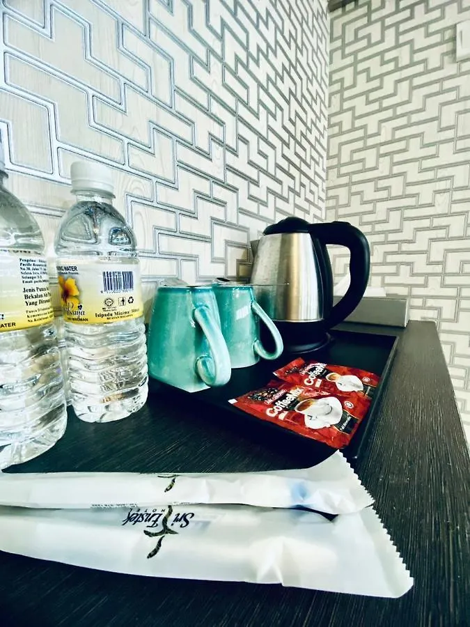 Sri Langit Hotel Klia, Klia 2 & F1 Sepang 3*,